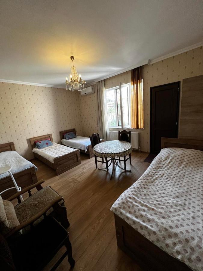 Гостевой дом Papazo Кутаиси Экстерьер фото